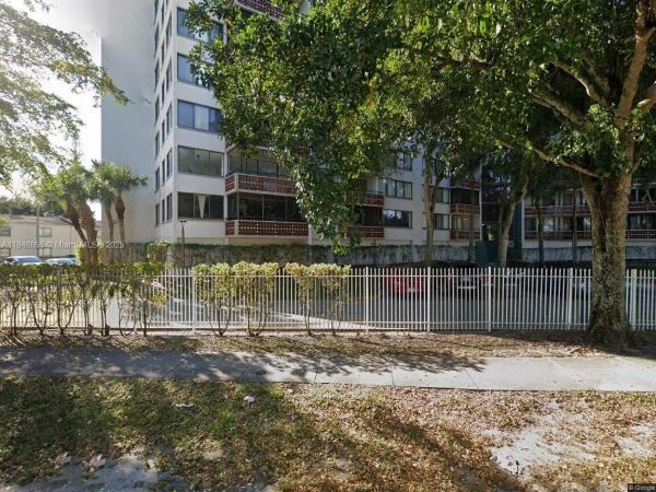 Inverrary Gardens, 4222 Inverrary Blvd #4814, Lauderhill, Florida 33319, image 1