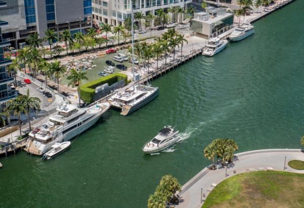 Icon Brickell Tower 3, 485 Brickell Ave 3711, Miami, Florida 33131, image 1