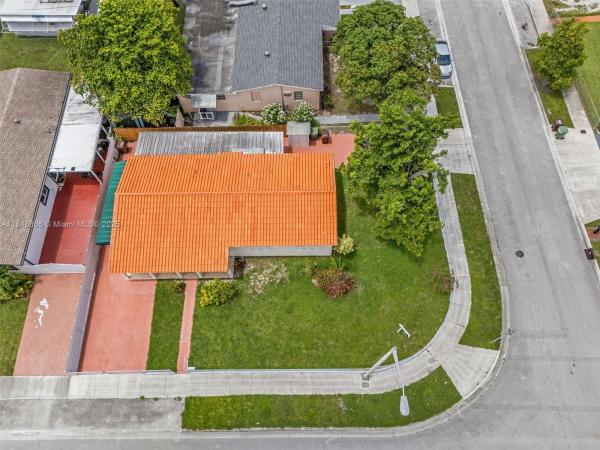 Castle Estates, 3400 W 13th Ave, Hialeah, Florida 33012, image 2