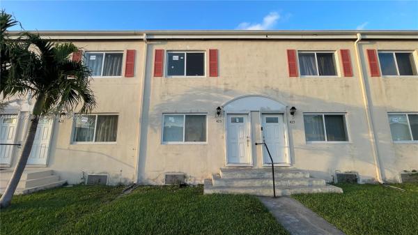 425 NW 84th Ter #425, Unincorporated Dade County, Florida 33150, image 1