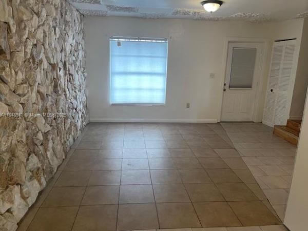 Leslie Estates, 2755 NW 194th Ter, Miami Gardens, Florida 33056, image 1