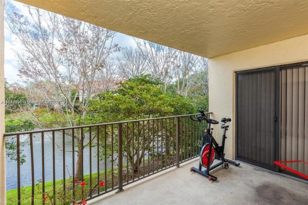 Grand Marquis, 10161 W Sunrise Blvd #202, Plantation, Florida 33322, image 2