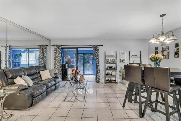Lakes Of Acadia, 5114 NW 194th Ln, Miami Gardens, Florida 33055, image 2