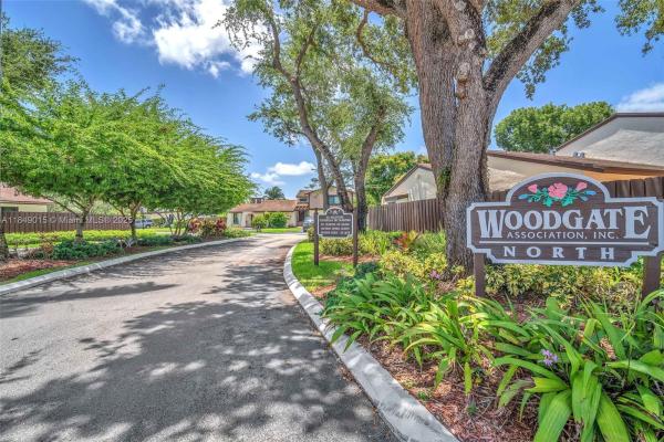 6611 SW 127th Ct, Unincorporated Dade County, Florida 33183, image 1