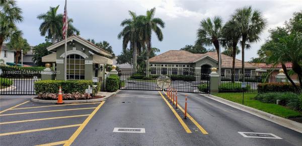 Oasis At Palm-Aire, 130 Palm Desert Ln, Pompano Beach, Florida 33069, image 1