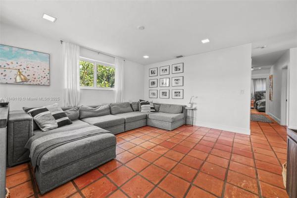 8750 SW 125th Ter, Unincorporated Dade County, Florida 33176, image 1