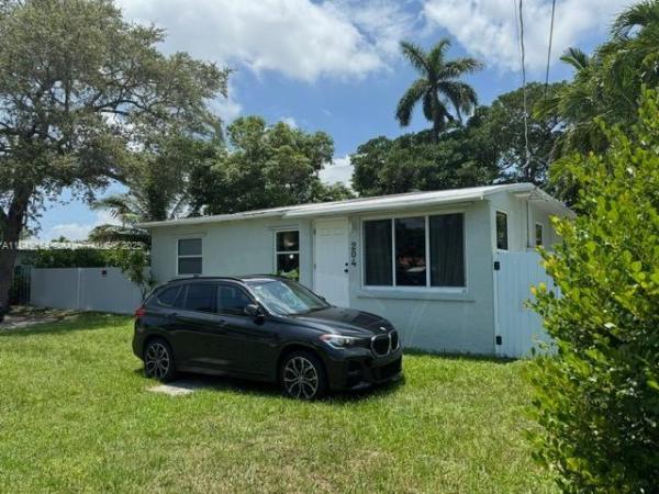 Ingalls Tracts, 204 SW 7th Ave, Hallandale Beach, Florida 33009, image 1