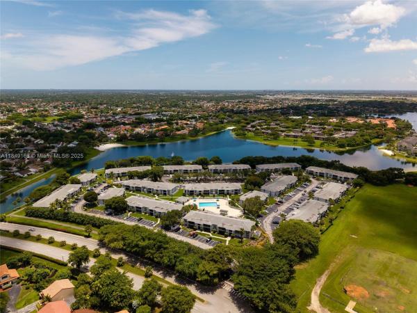 Lakeview At The Hammocks, 9721 Hammocks Blvd #206, The Hammocks, Florida 33196, image 3