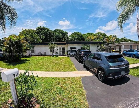 Heathgate, 7811 NW 75th Ave, Tamarac, Florida 33321, image 2
