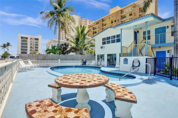 South Winds, 3212 NE 8th Ct #16, Pompano Beach, Florida 33062, image 1