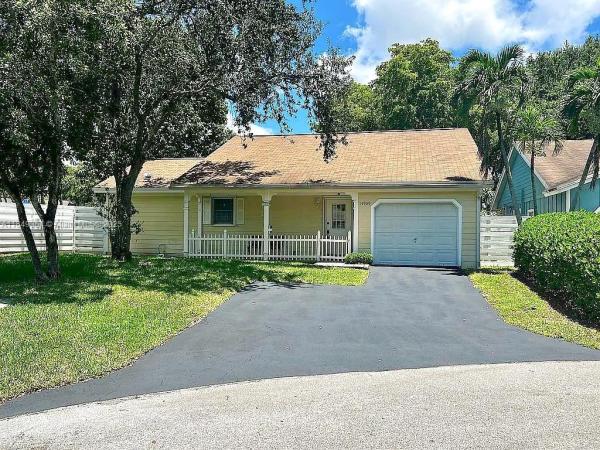 14909 SW 141st Pl, Miami, Florida 33186, image 1