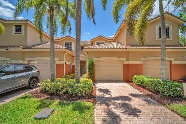 Courtyard At The Grove, Weston, Florida 33332, image 1