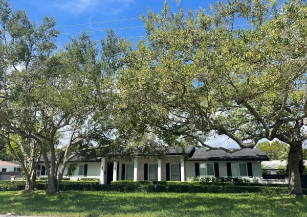 The Oaks, 16420 SW 80th Ave, Palmetto Bay, Florida 33157, image 1