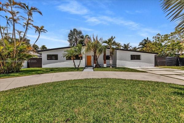 15020 NE 7th Ave, Miami, Florida 33161, image 1