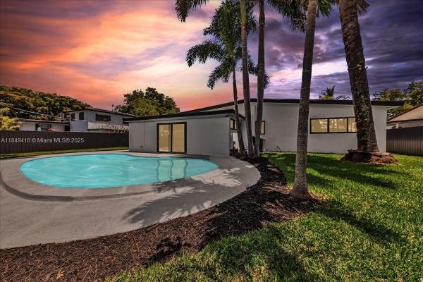 Rymer, 15020 NE 7th Ave, Golden Glades, Florida 33161, image 3