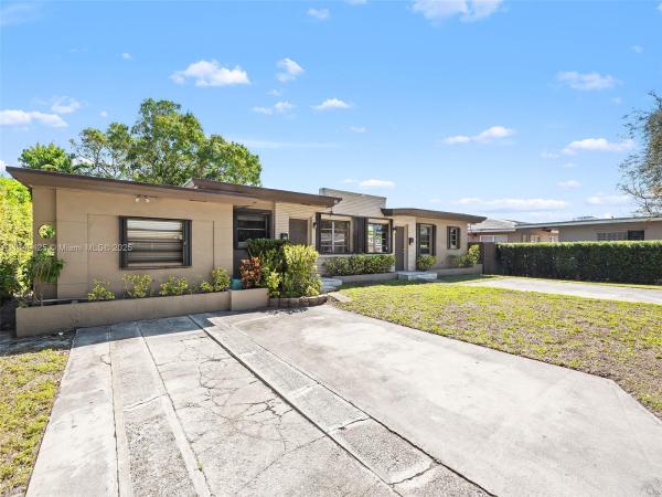 St James Park West, 1315 N 19th Ave #N, Hollywood, Florida 33020, image 1