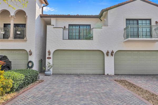 The Oaks At Hidden Harbour, 4424 Hidden Harbour Ter, Dania Beach, Florida 33312, image 1