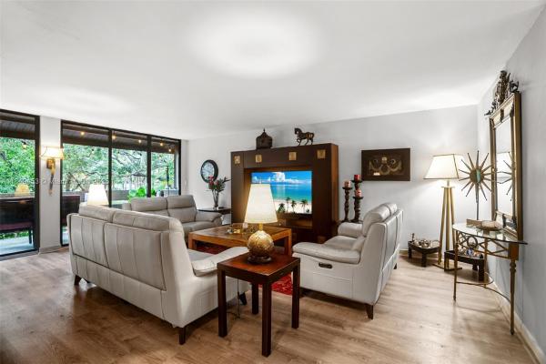 101 SW 96th Ter #204, Plantation, Florida 33324, image 1