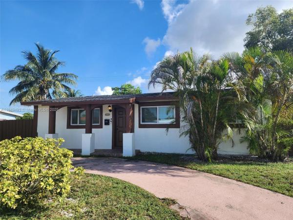 Sierra Mirada, 845 NW 199th St, Miami Gardens, Florida 33169, image 1