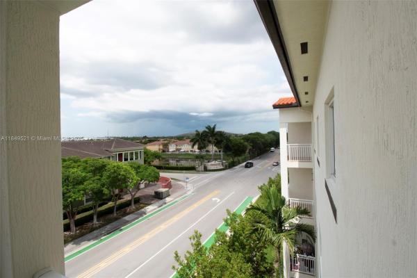 Grand At Doral, 10950 NW 82nd St #405, Doral, Florida 33178, image 2