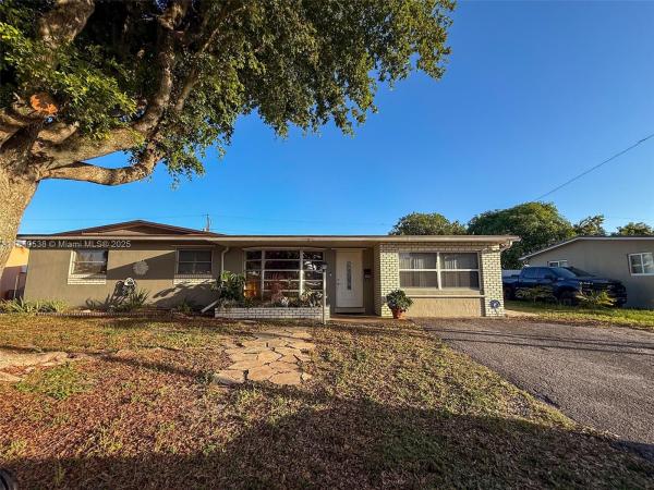 Boulevard Heights, 7320 NW 2nd St, Pembroke Pines, Florida 33024, image 1