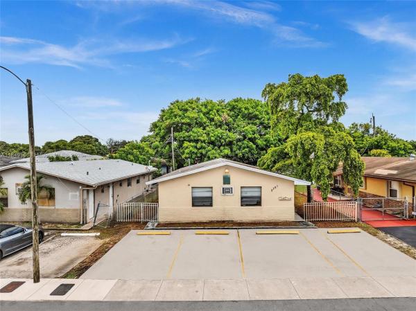Washington Park, 2751 NW 14th Ct #2, Fort Lauderdale, Florida 33311, image 1