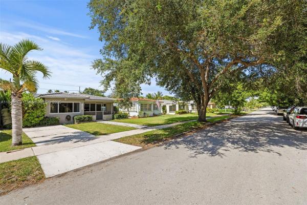 Hollywood Lakes, 1655 Jefferson St, Hollywood, Florida 33020, image 3
