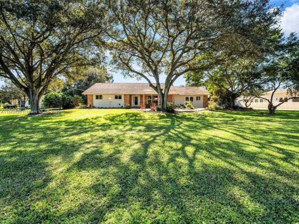 Sunshine Ranches, 13350 Luray Rd, Southwest Ranches, Florida 33330, image 1
