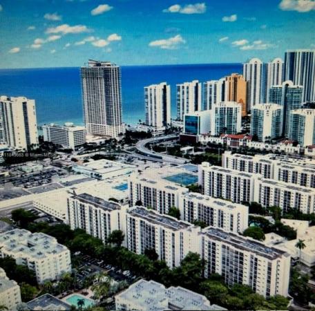 Plaza Of The Americas, 17021 N Bay Rd #1027, Sunny Isles Beach, Florida 33160, image 2