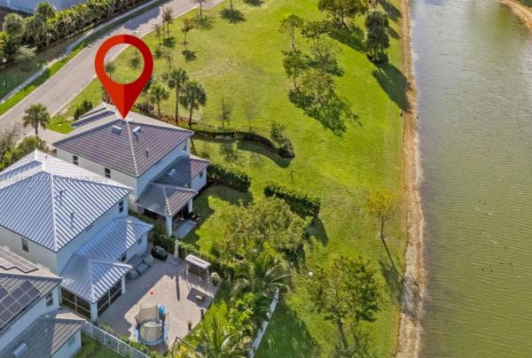 Parkview At Hillcrest, 3813 Greenway Dr, Hollywood, Florida 33021, image 2