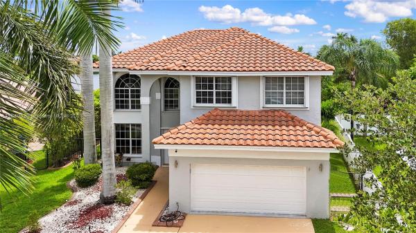 Chapel Lake Estates, 1361 NW 185th Ave, Pembroke Pines, Florida 33029, image 2