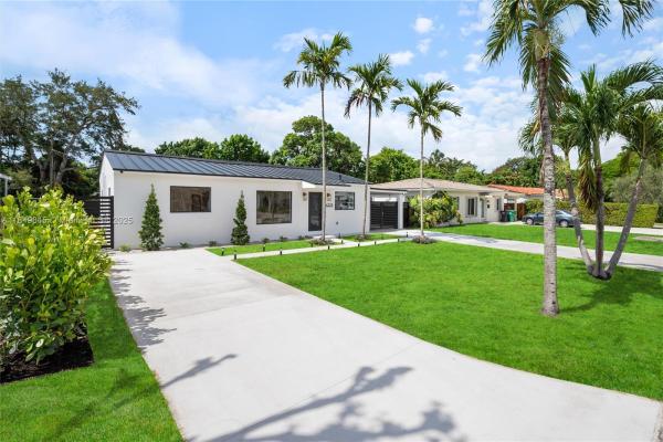 Coral Villas, 6224 SW 25th St, Coral Terrace, Florida 33155, image 2