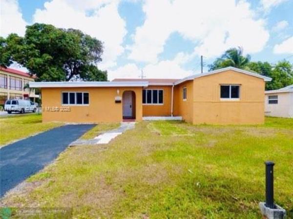 North Ridge, 585 NW 182nd Ter, Miami Gardens, Florida 33169, image 1