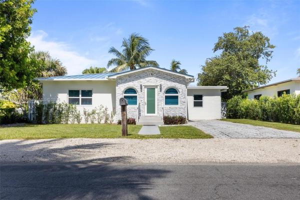 Melaleuca Gardens, 809 NW 6th Ave, Dania Beach, Florida 33004, image 1