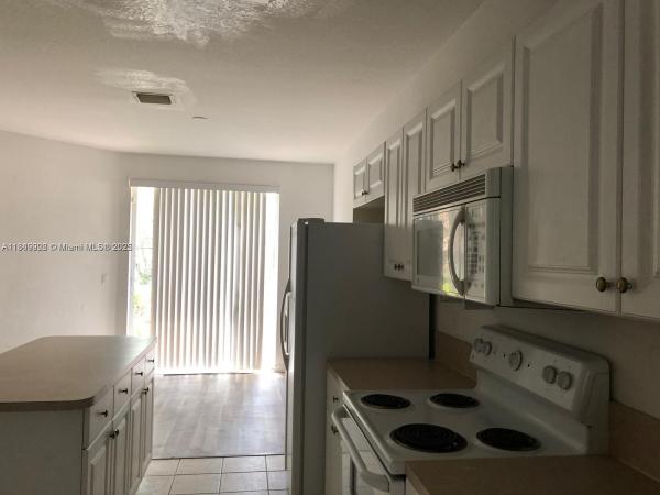 Sonoma Bay, 1911 Hibiscus Ln, Riviera Beach, Florida 33404, image 2