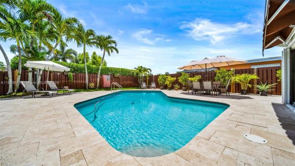 Hollywood Hills, 5212 Taft St, Hollywood, Florida 33021, image 1