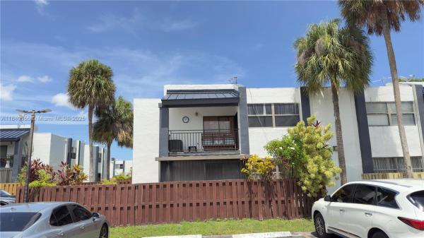 460 W Park Dr 106, Miami, Florida 33172, image 1