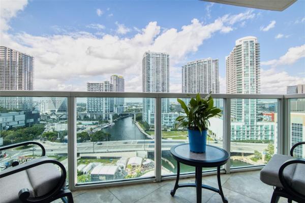 Brickell On The River North Tower, 31 SE 5th St #1907, Miami, Florida 33131, image 1