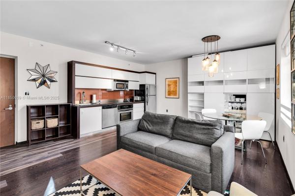 Governor, 435 21st St 322, Miami Beach, Florida 33139, image 1