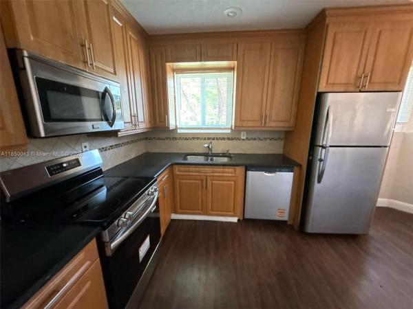 Boulevard Estates, 7331 Cleveland St, Hollywood, Florida 33024, image 3