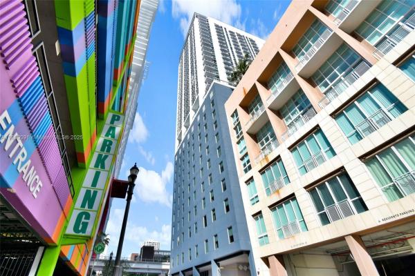 YotelPad Miami, 227 NE 2nd St #2309, Miami, Florida 33132, image 2