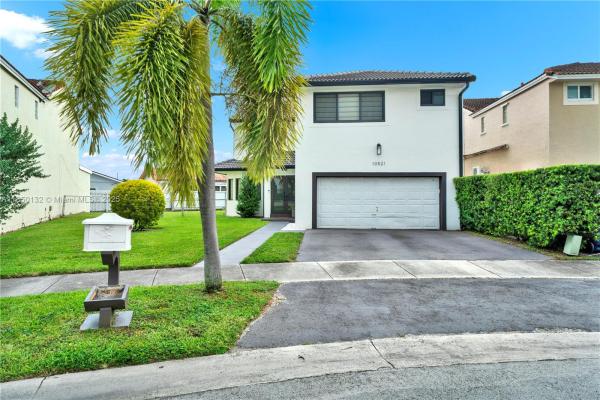 Jacarandas At Sunset, 10521 SW 67th St, Sunset, Florida 33173, image 3