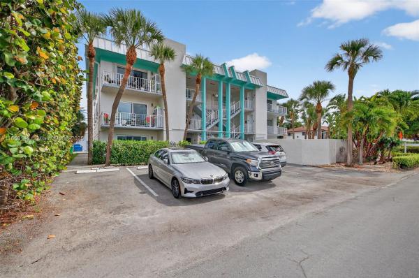 Du Barry, 2715 NE 49th St #309, Fort Lauderdale, Florida 33308, image 1