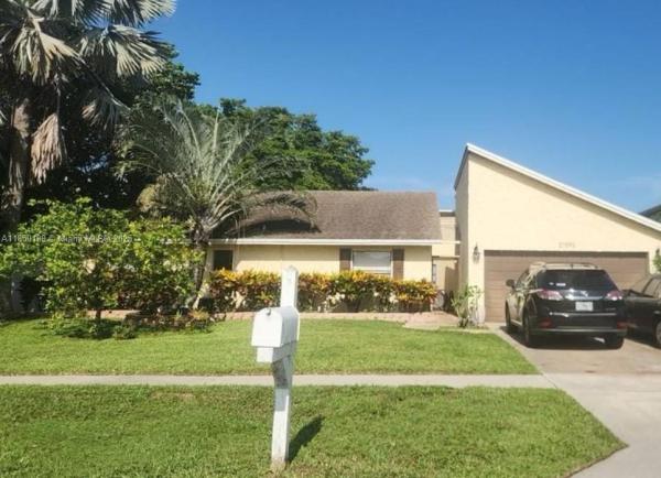 Amberwoods, 21595 Redbay Rd, Boca Raton, Florida 33433, image 1