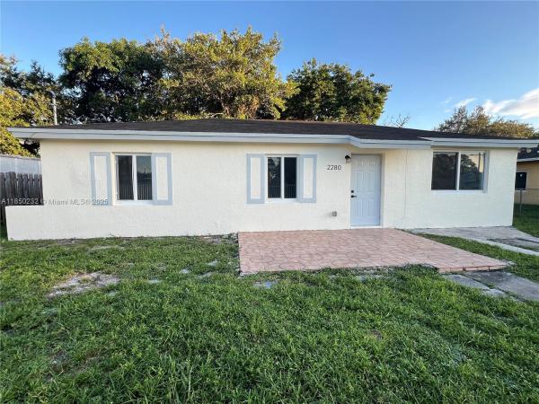 Eleanor Park, Miami Gardens, Florida 33054, image 1