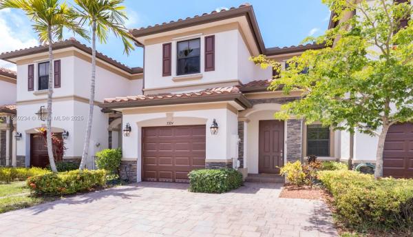 3324 W 90th St, Hialeah, Florida 33018, image 1