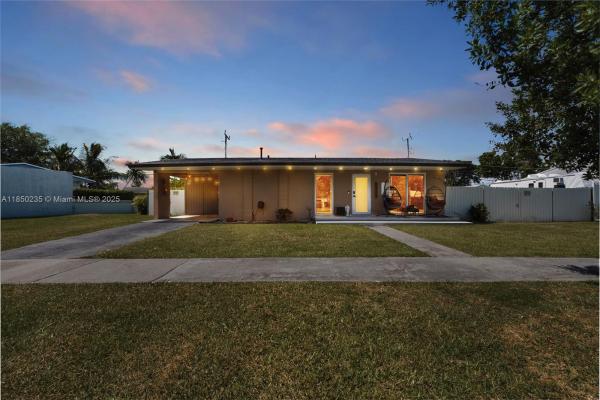 Benson Manor, 10610 SW 200th St, Cutler Bay, Florida 33157, image 3