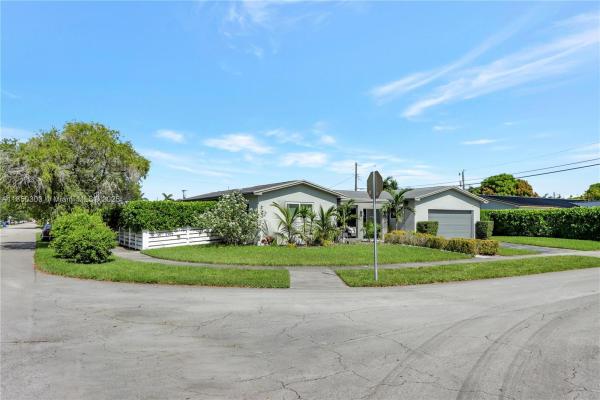Westbrooke, 1824 SW 100th Ave, University Park, Florida 33165, image 3