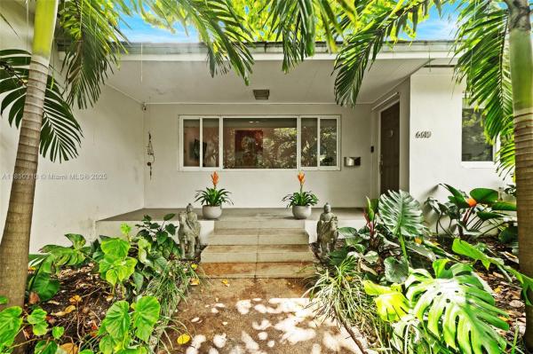 Riviera, 6610 Santona St, Coral Gables, Florida 33146, image 1