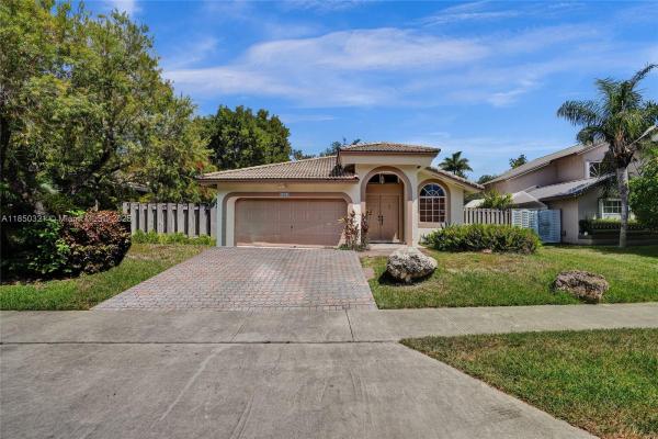 Century Star, 8504 Cutler Ct, Cutler Bay, Florida 33189, image 3